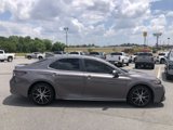 Used 2022 Toyota Camry SE image 5