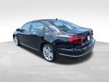 Used 2019 Volkswagen Passat 2.0T Wolfsburg image 5