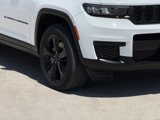 Used 2022 Jeep Grand Cherokee L Laredo image 4