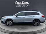 Used 2017 Subaru Outback 3.6R Limited image 2