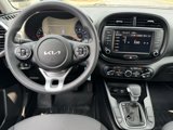 Used 2022 Kia Soul LX image 2