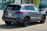 Certified 2022 Volkswagen Taos SE image 4
