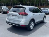 Used 2018 Nissan Rogue S image 4