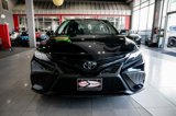 Used 2021 Toyota Camry SE image 2
