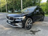 Certified 2022 Volvo XC60 B5 Inscription w/ Climate Package image 4