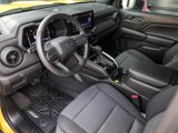 Used 2023 Chevrolet Colorado Trail Boss w/ Technology Package image 4