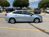 Used 2017 Chevrolet Cruze LT w/ Convenience Package image 3