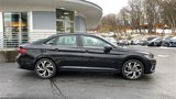 New 2025 Volkswagen Jetta SEL image 4