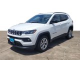 New 2025 Jeep Compass Latitude image 3
