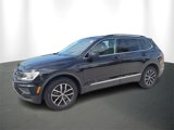 Used 2021 Volkswagen Tiguan S image 2