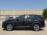 Used 2021 Toyota RAV4 XLE Premium image 2