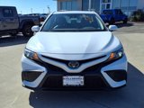 Used 2023 Toyota Camry SE image 2