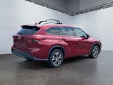 Used 2021 Toyota Highlander XLE image 5