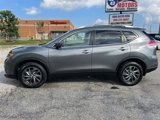 Used 2016 Nissan Rogue SL image 2