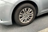 Used 2014 Toyota Sienna L image 4