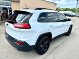 Used 2018 Jeep Cherokee Latitude w/ Altitude Package image 5
