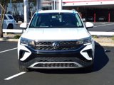 Used 2022 Volkswagen Taos SE image 2