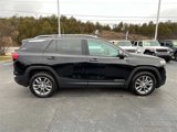 Used 2024 GMC Terrain SLT image 2