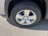 Used 2022 Jeep Compass Latitude w/ Convenience Group image 2