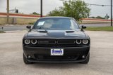 Used 2019 Dodge Challenger SXT image 2