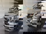 Used 2021 Nissan Rogue SV image 3