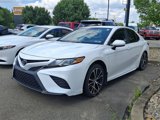 Used 2020 Toyota Camry SE image 3