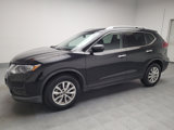 Used 2020 Nissan Rogue SV image 2