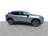 Used 2024 Chevrolet Trax RS w/ Sunroof Package image 2