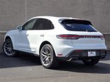 Used 2025 Porsche Macan image 3