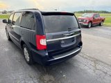 Used 2014 Chrysler Town & Country Touring image 6