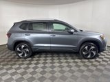 New 2025 Volkswagen Taos SE image 2