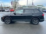 Used 2022 Volkswagen Tiguan SE w/ Panoramic Sunroof Package image 3