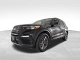 Used 2022 Ford Explorer XLT w/ Equipment Group 202A image 2
