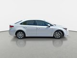 Used 2022 Toyota Corolla LE image 4