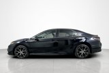 Used 2022 Toyota Camry SE image 2