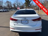 Used 2017 Hyundai Elantra SE image 5