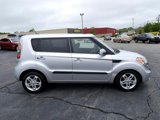 Used 2011 Kia Soul + image 2