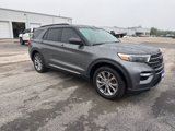 Used 2022 Ford Explorer XLT w/ Equipment Group 202A image 2