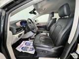 Used 2018 Chrysler Pacifica Touring-L Plus image 4