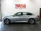 Used 2018 Honda Accord Touring image 2