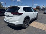 Used 2024 Nissan Rogue SV image 5