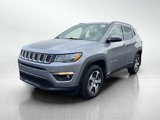Used 2018 Jeep Compass Latitude image 2