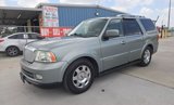 Used 2005 Lincoln Navigator 2WD image 2