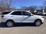 Used 2022 Chevrolet Equinox LT image 2