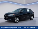 Used 2023 Nissan Kicks S image 1