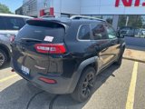 Used 2017 Jeep Cherokee Trailhawk image 5