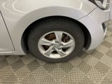 Used 2014 Hyundai Elantra SE image 2