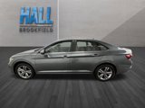 Certified 2022 Volkswagen Jetta SE image 3
