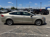 Used 2017 Ford Fusion SE w/ Fusion SE Technology Package image 6