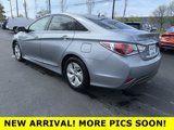 Used 2015 Hyundai Sonata Hybrid image 3